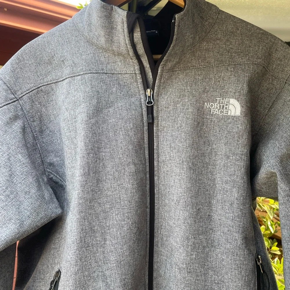 The North Face‎ Men's Heather Gray Performance Jacket